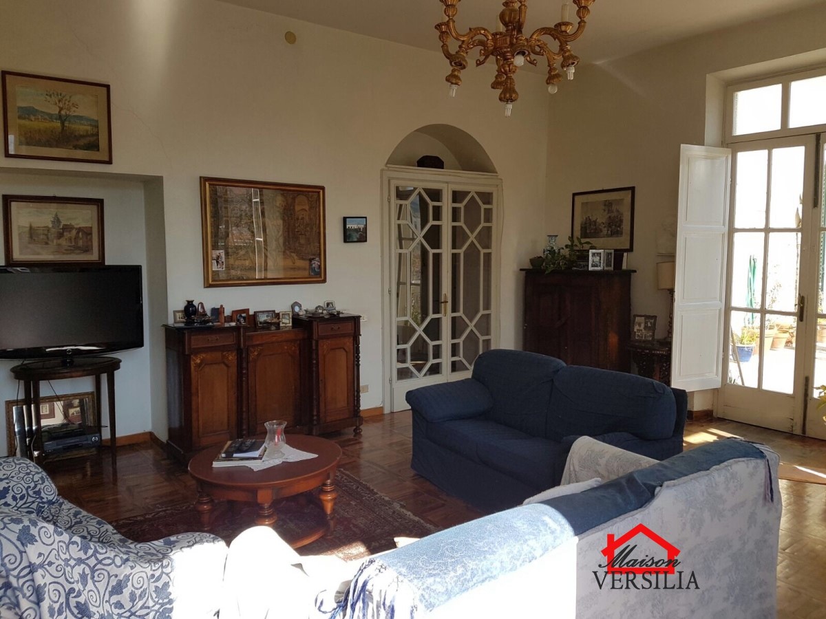  carrara vendita quart: carrara maison versilia real estate