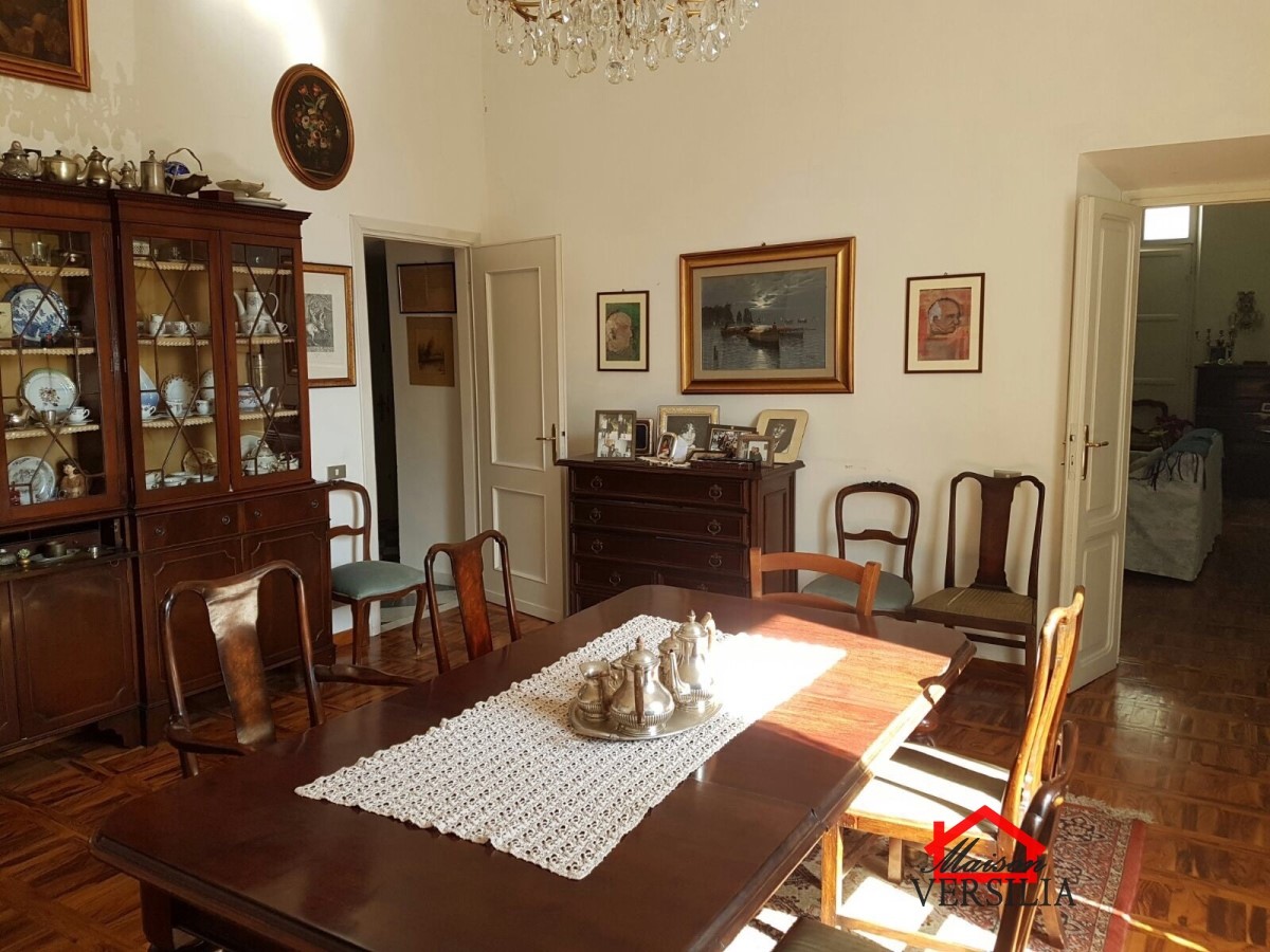 Appartamento CARRARA vendita  Carrara  Maison Versilia Real Estate