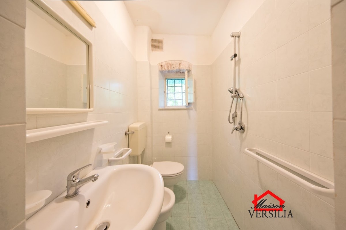 Villa Bifamiliare MASSA vendita  Mirteto  Maison Versilia Real Estate